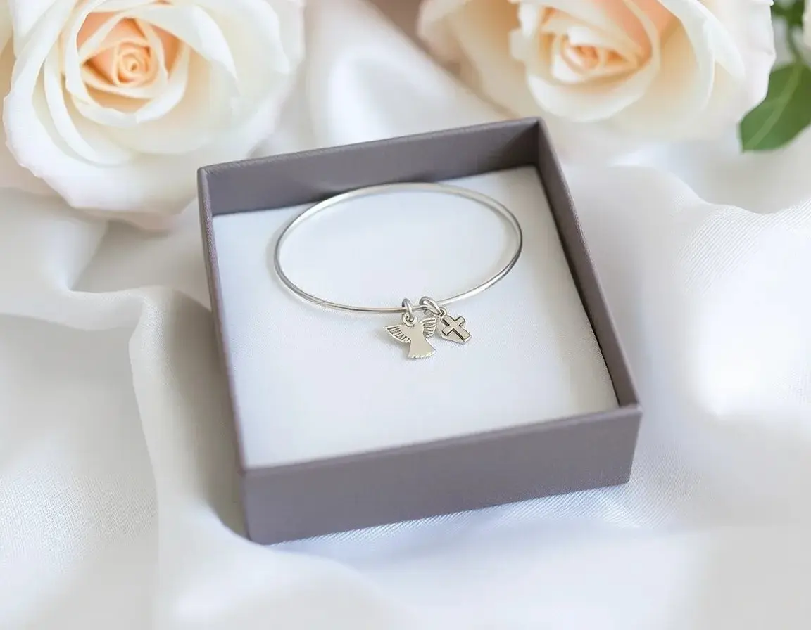 Silberarmband mit Charm als Kommunionsgeschenk